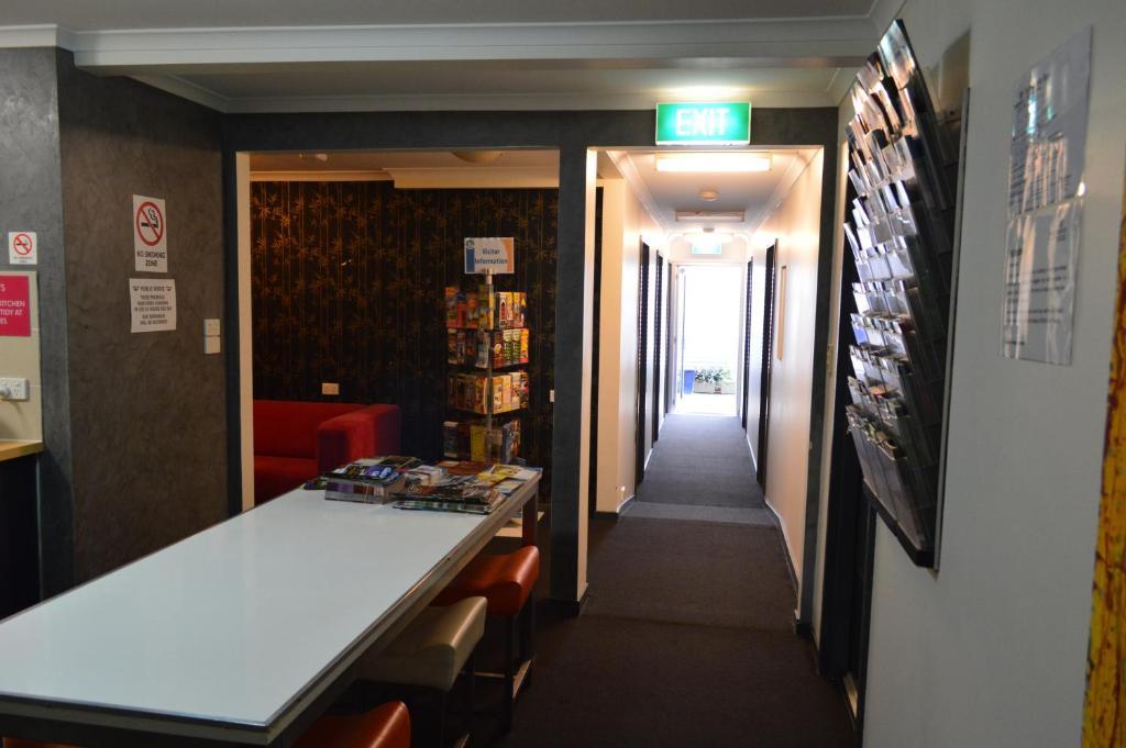 Snooze Inn Fortitude Valley Exterior photo